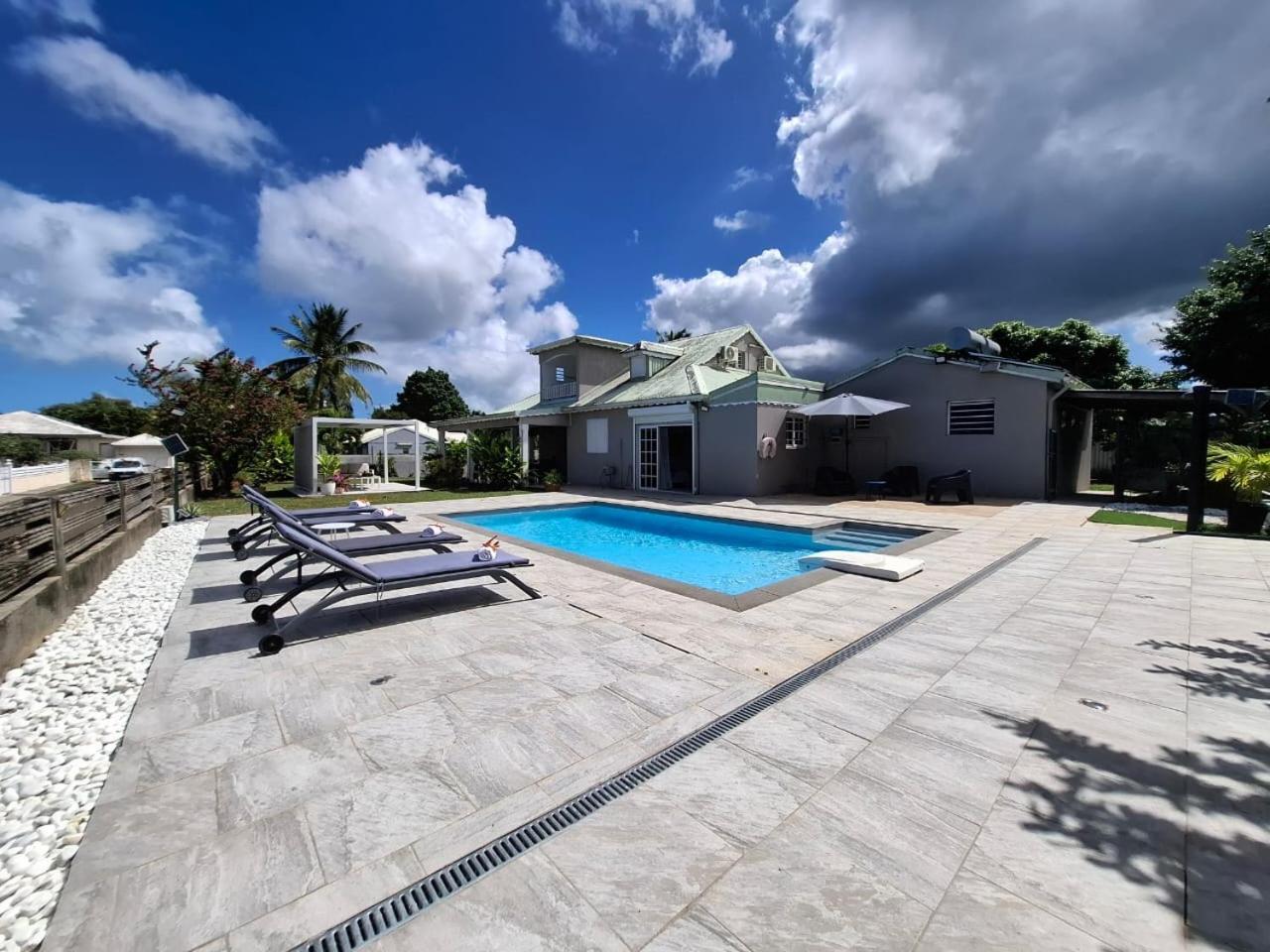 Villa Oneway, Piscine Privee, Classee 3 Etoiles 圣罗斯 外观 照片